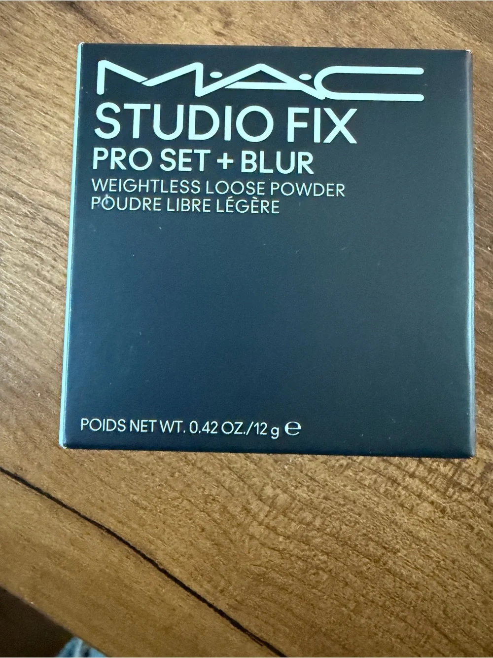 MAC Cosmetics Studio Fix Pro Set + Blur Loose Powder in Translucent - BNIB